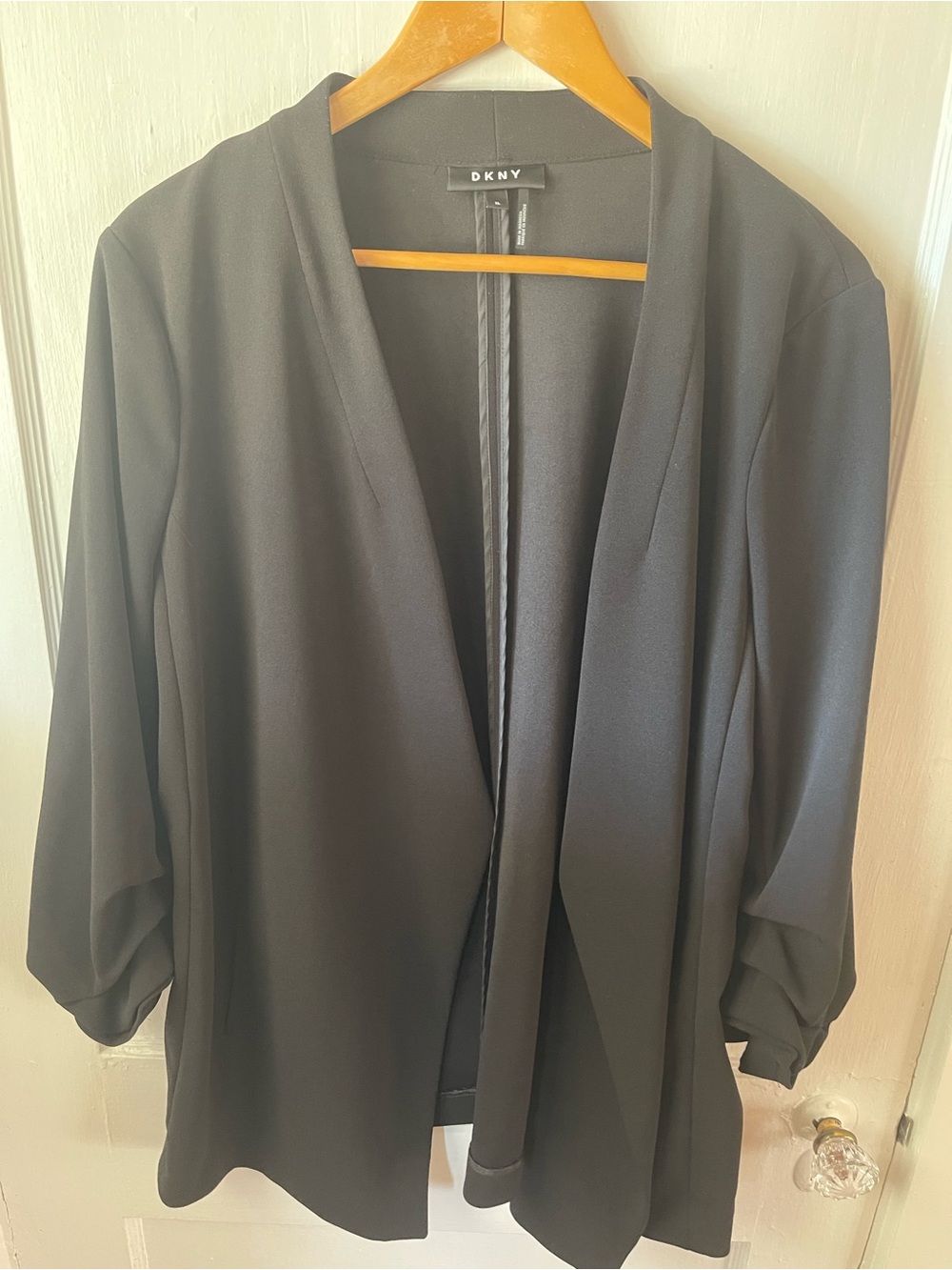 DKNY XL Women's Black Open-Front Draped Blazer, good seasonal item